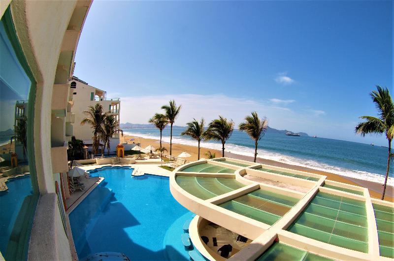 Camino Real Manzanillo Hotel Bagian luar foto